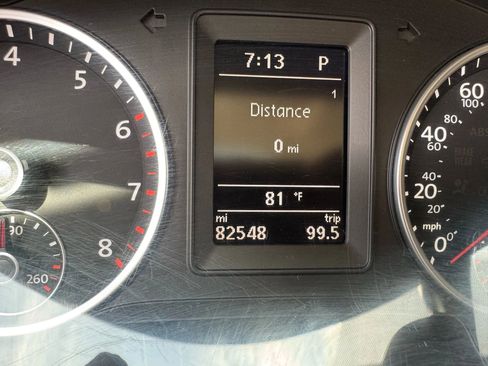 Used 2016 Volkswagen Tiguan S image 50