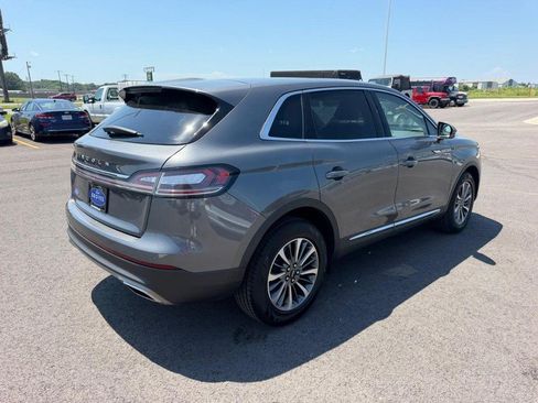 Used 2023 Lincoln Nautilus AWD w/ Premium Package image 5