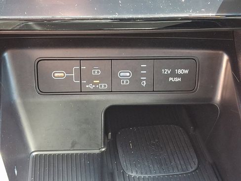 Used 2025 Hyundai Tucson SEL AWD/4WD image 24