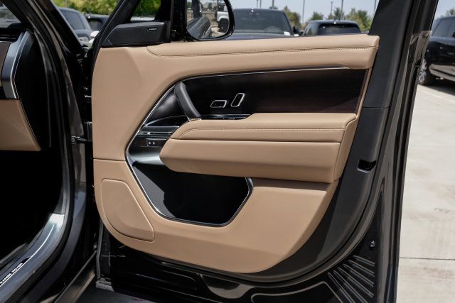 New 2026 Land Rover Range Rover SE AWD/4WD image 57