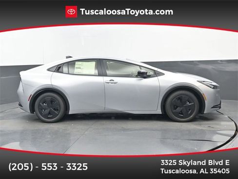 New 2026 Toyota Prius LE image 1