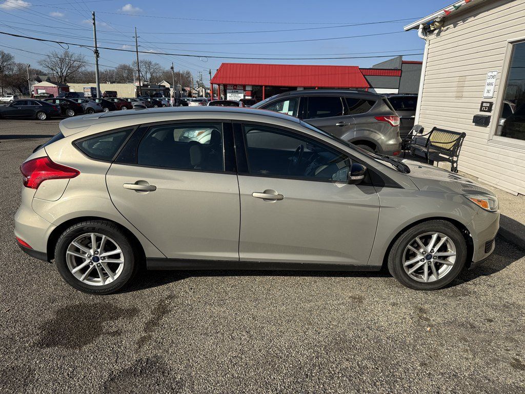 Used 2015 Ford Focus SE FWD image 6