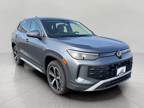 New 2026 Volkswagen Tiguan SE AWD/4WD image 1