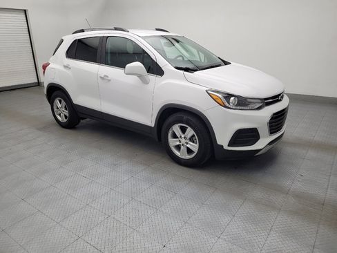 Used 2020 Chevrolet Trax LT w/ Driver Confidence Package FWD image 11