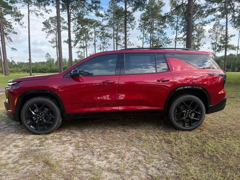 New 2026 Chevrolet Traverse RS w/ LPO, Floor Liner Package FWD image 2