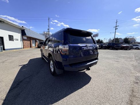 Used 2016 Toyota 4Runner SR5 Premium RWD image 8