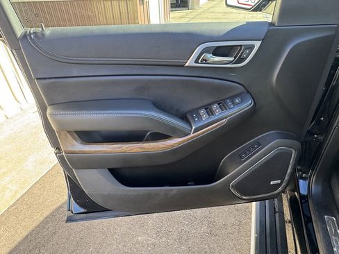 Used 2019 GMC Yukon Denali image 8