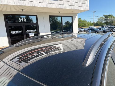 Used 2021 GMC Terrain SLE w/ Driver Convenience Package AWD/4WD image 12