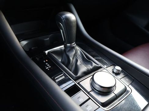 Used 2024 MAZDA MAZDA3 s image 24