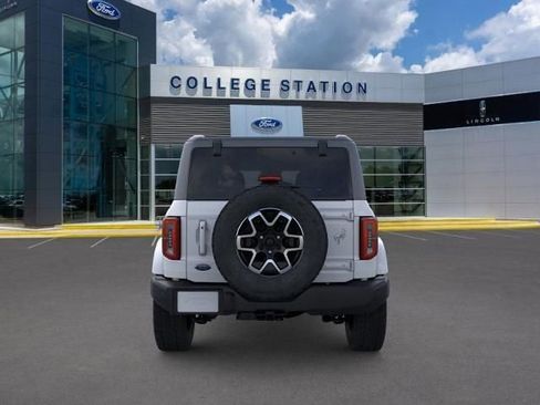 New 2025 Ford Bronco Outer Banks image 5