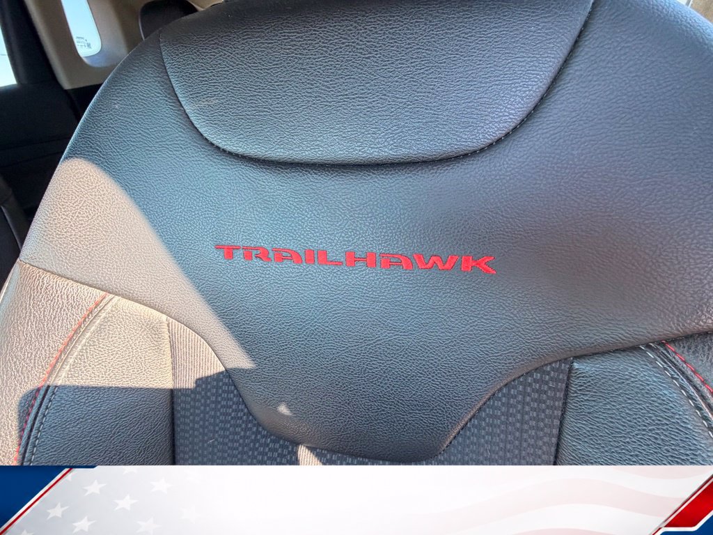 Used 2022 Jeep Compass Trailhawk AWD/4WD image 15