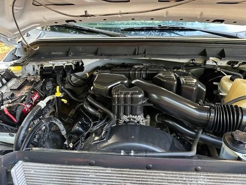 Used 2016 Ford F250 XL w/ XL Appearance Package AWD/4WD image 7