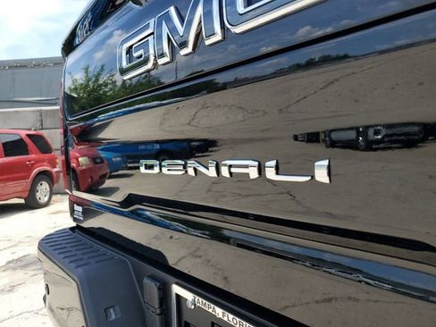 New 2026 GMC Sierra 3500 Denali Ultimate AWD/4WD image 9