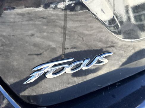 Used 2012 Ford Focus SE image 11