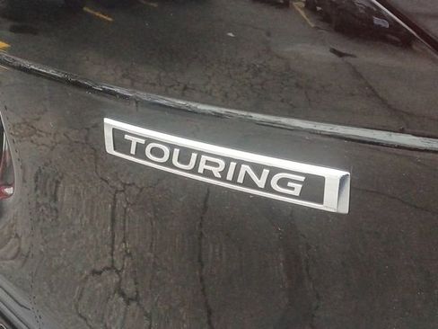 Certified 2025 Subaru Forester Touring AWD/4WD image 30