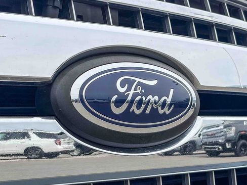 Used 2018 Ford F150 XLT w/ Equipment Group 301A Mid image 13