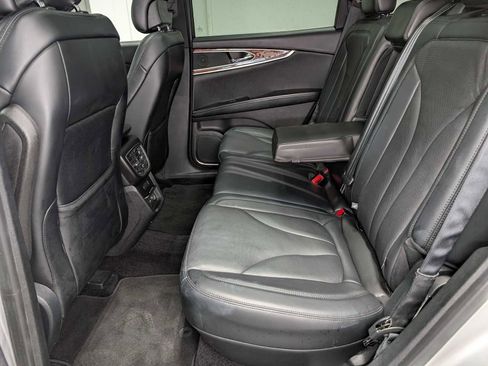 Used 2017 Lincoln MKX Reserve AWD/4WD image 23