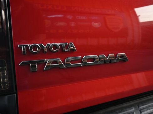 Used 2013 Toyota Tacoma 4x4 Double Cab w/ SR5 Pkg image 41