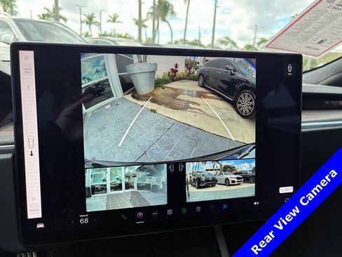 Used 2023 Tesla Model S Standard Range image 4