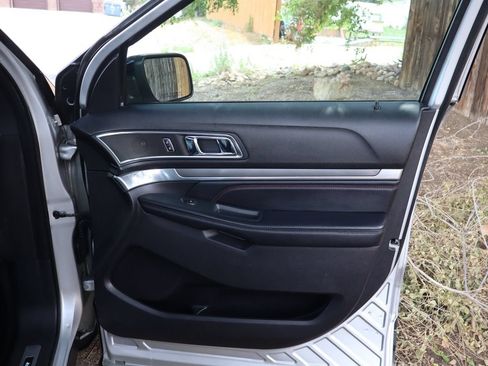 Used 2019 Ford Explorer Sport AWD/4WD image 29