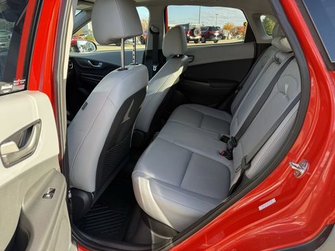 Used 2019 Hyundai Kona Limited image 17