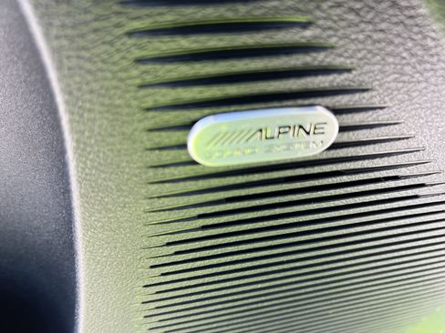 Used 2019 Dodge Challenger SRT Hellcat Redeye image 14