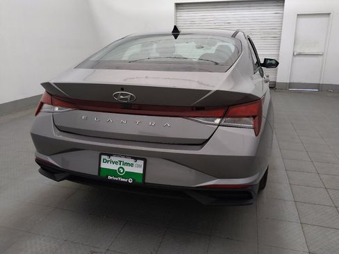 Used 2023 Hyundai Elantra SEL w/ Cargo Package FWD image 7