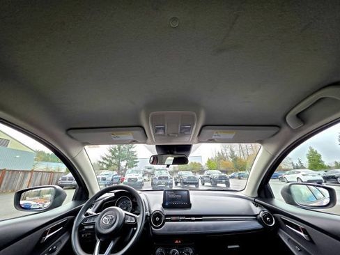 Used 2019 Toyota Yaris LE FWD image 23
