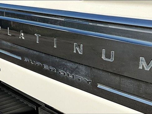 Used 2023 Ford F350 Platinum w/ FX4 Off-Road Package image 8