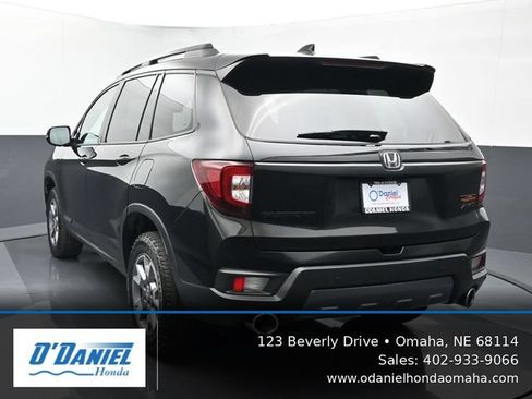 Used 2023 Honda Passport TrailSport image 4