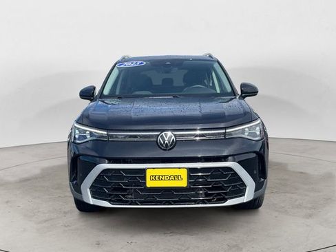 Certified 2025 Volkswagen Taos SEL w/ Black Wheel Plus Package AWD/4WD image 8