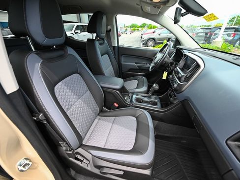 Used 2021 Chevrolet Colorado Z71 AWD/4WD image 24