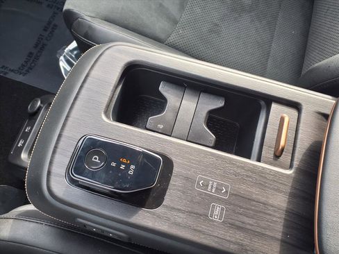 Certified 2024 Nissan Ariya AWD image 24