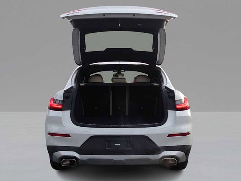 Used 2023 BMW X4 xDrive30i w/ Parking Assistance Package image 9