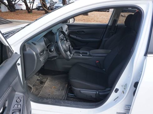 Used 2025 Nissan Sentra S FWD image 2