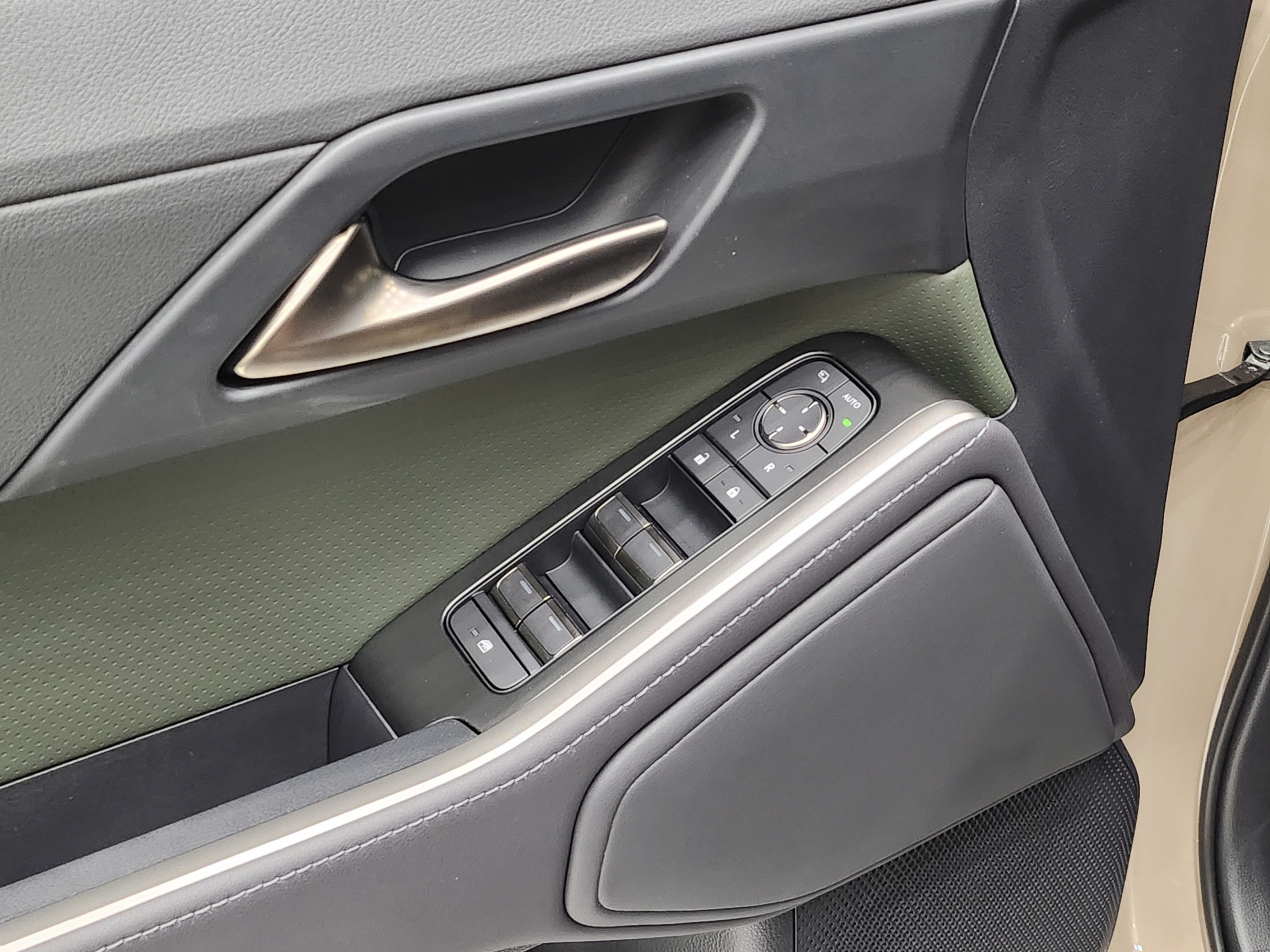 Certified 2026 Lexus GX 550 AWD/4WD image 16
