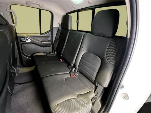 Used 2019 Nissan Frontier PRO-4X image 23