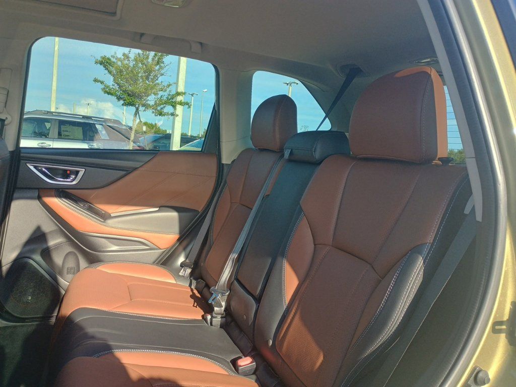 Certified 2022 Subaru Forester Touring w/ Popular Package #2 AWD/4WD image 17