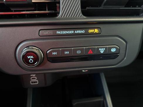 New 2026 Ford Maverick XL image 22