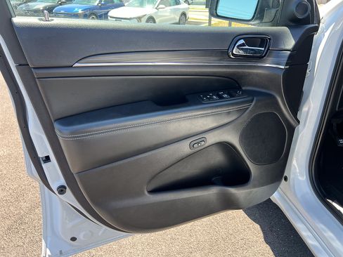 Used 2021 Jeep Grand Cherokee Limited w/ Quick Order Package 28K 80th AWD/4WD image 14