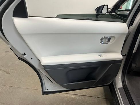 Used 2024 Hyundai Ioniq 5 SEL RWD image 21