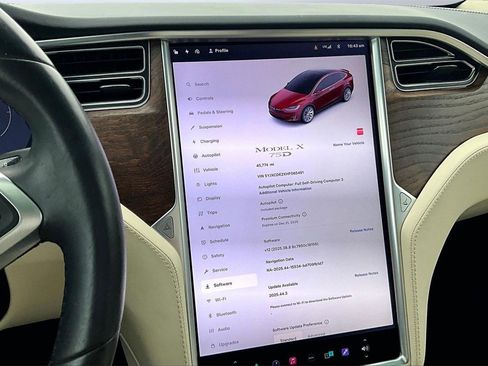 Used 2017 Tesla Model X 75D image 6