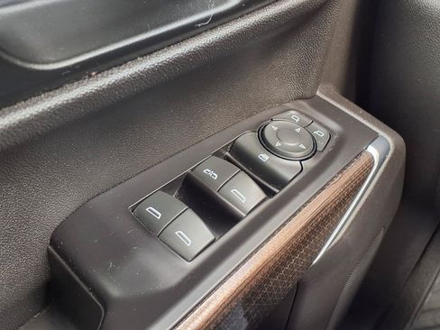 Used 2019 Chevrolet Silverado 1500 LT w/ Texas Edition RWD image 10