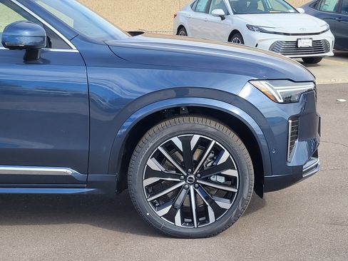 New 2026 Volvo XC90 T8 Plus w/ Protection Package Premier AWD/4WD image 6