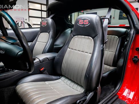 Used 2002 Chevrolet Camaro Z28 w/ SS Performance/Appearance Pkg RWD image 19