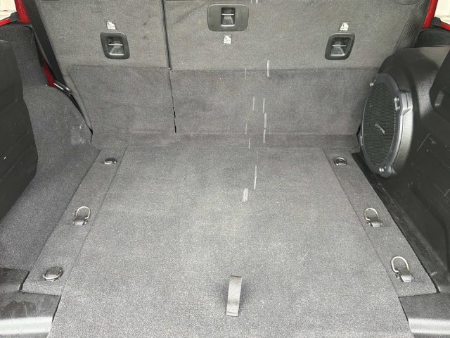 Used 2022 Jeep Wrangler Unlimited Rubicon w/ Xtreme Recon 35" Tire Package AWD/4WD image 25