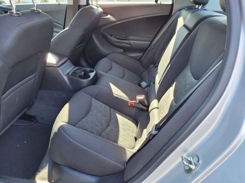 Used 2018 Chevrolet Volt LT image 27