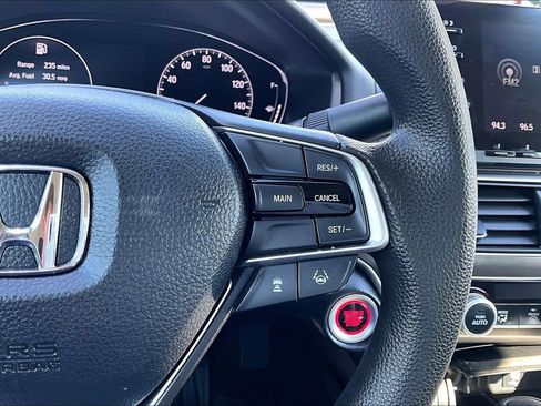Used 2018 Honda Accord LX image 19