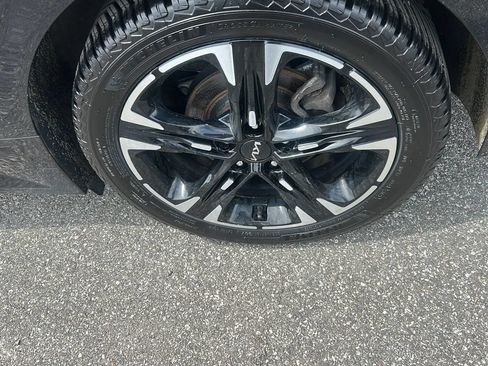 Used 2022 Kia K5 GT-Line FWD image 32