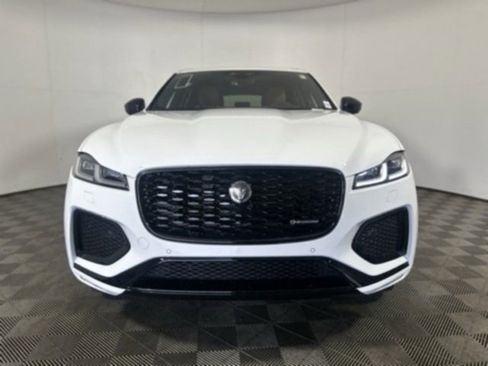 New 2026 Jaguar F-PACE R-Dynamic S image 2